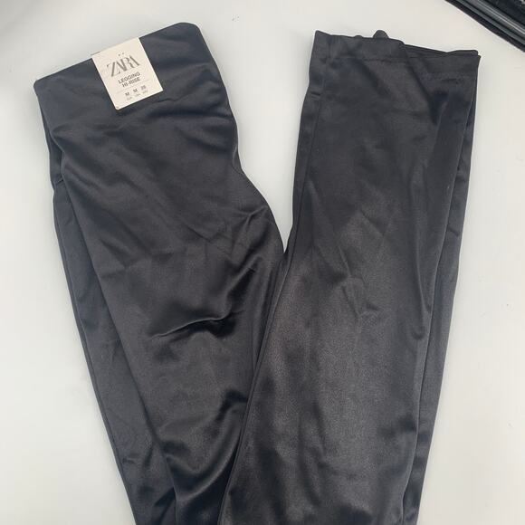 2/$30 ZARA Hi Rise Legging NEW Black Size M Leggings Shiny Workout Activewear - Picture 9 of 9